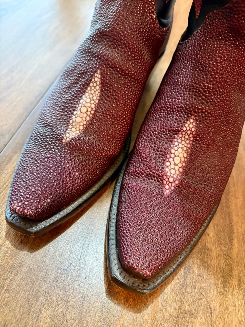 Lucchese Burgundy and Black Handmade Stingray Western Boots - Picture 2 of 7